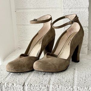 Seychelles Taupe Mary Jane Pump Heels Size 6.5